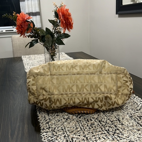 Bag - Picture 3 of 4